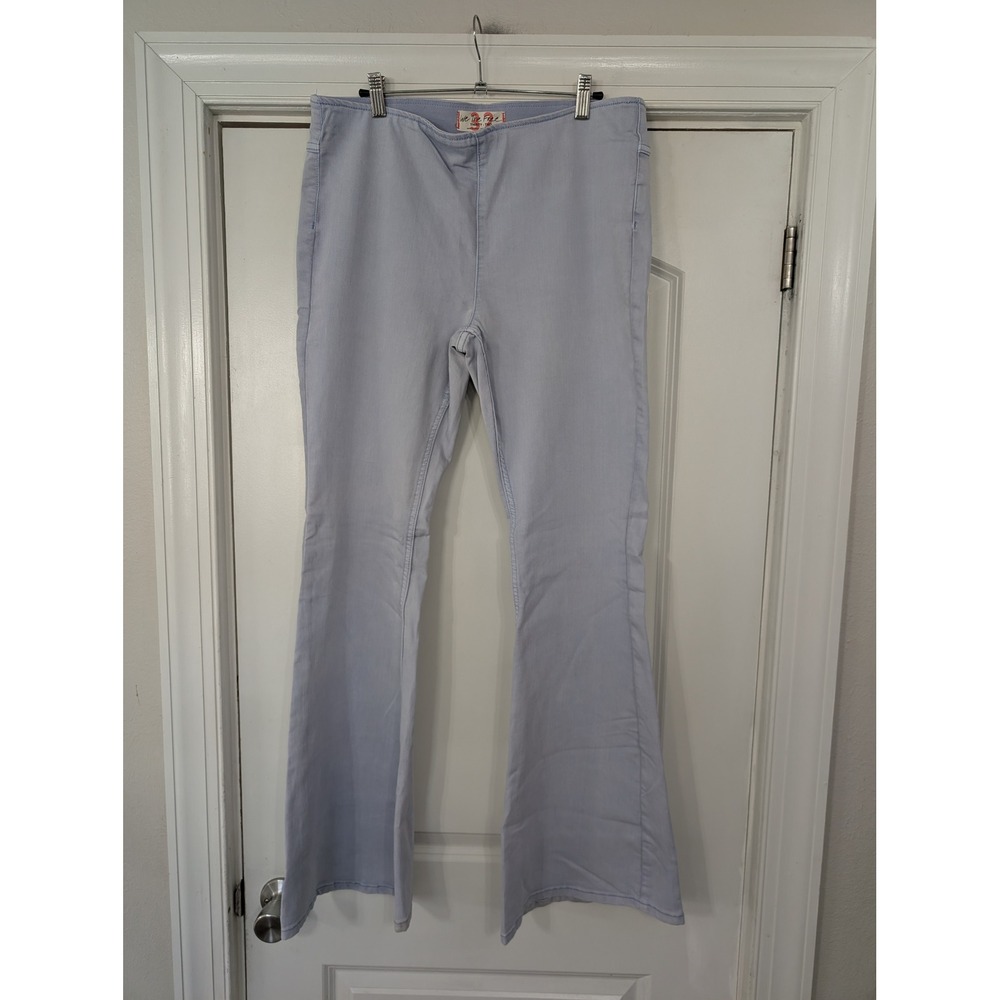 WE THE FREE Penny Flare Jeans Light Blue Stretch Pants Size 32 70s retro‎
